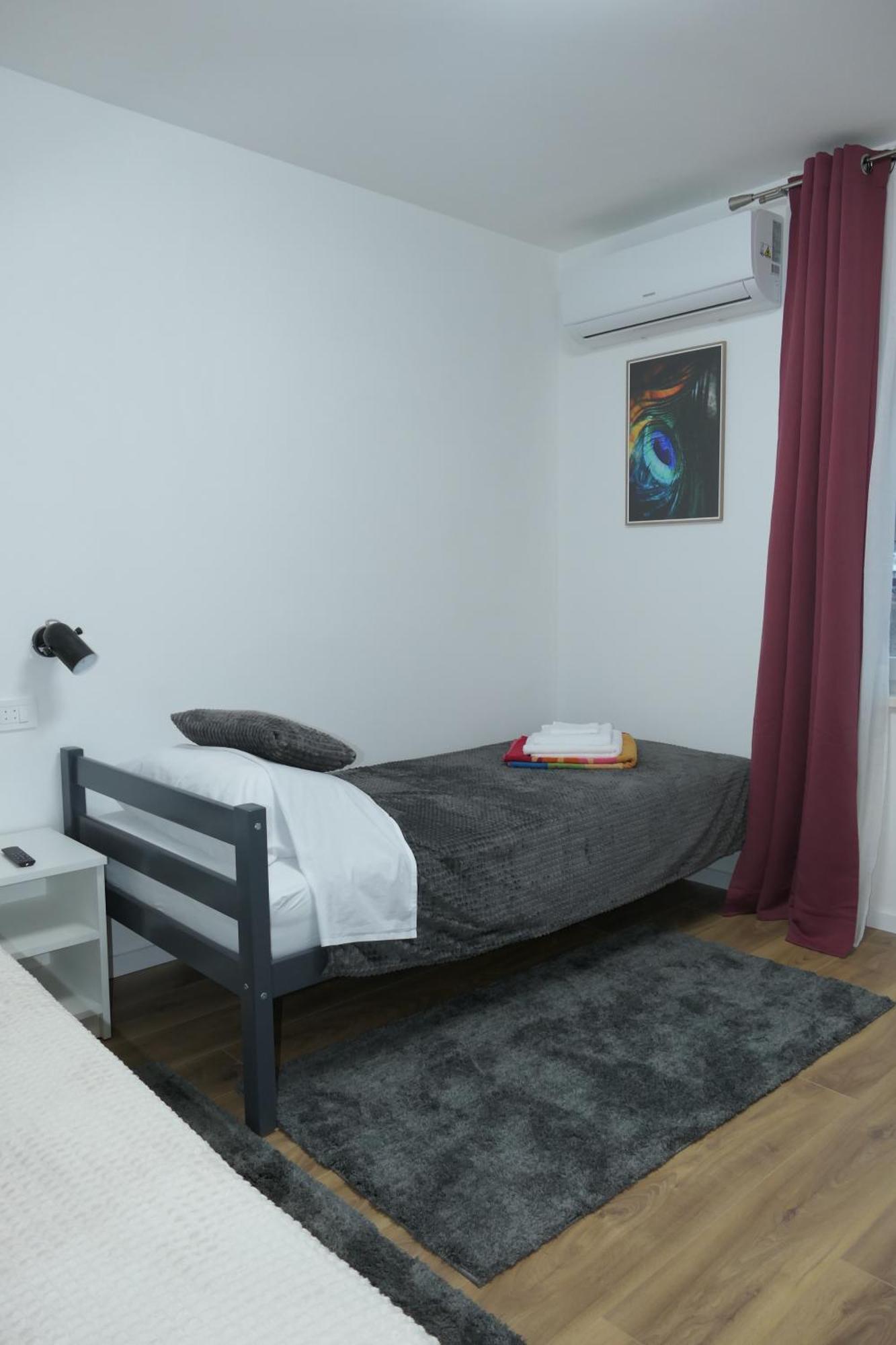 Apartmani Bura ซริกเวนิซา ภายนอก รูปภาพ