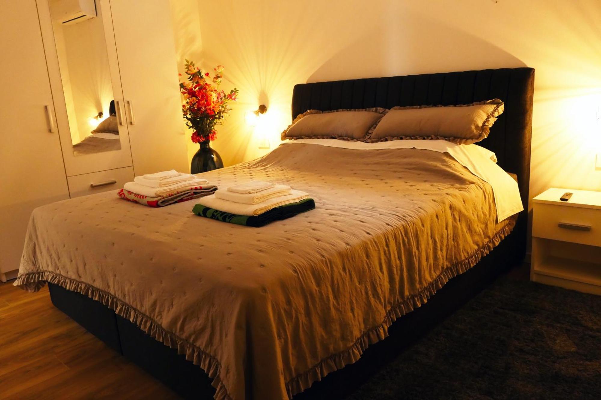 Apartmani Bura ซริกเวนิซา ภายนอก รูปภาพ