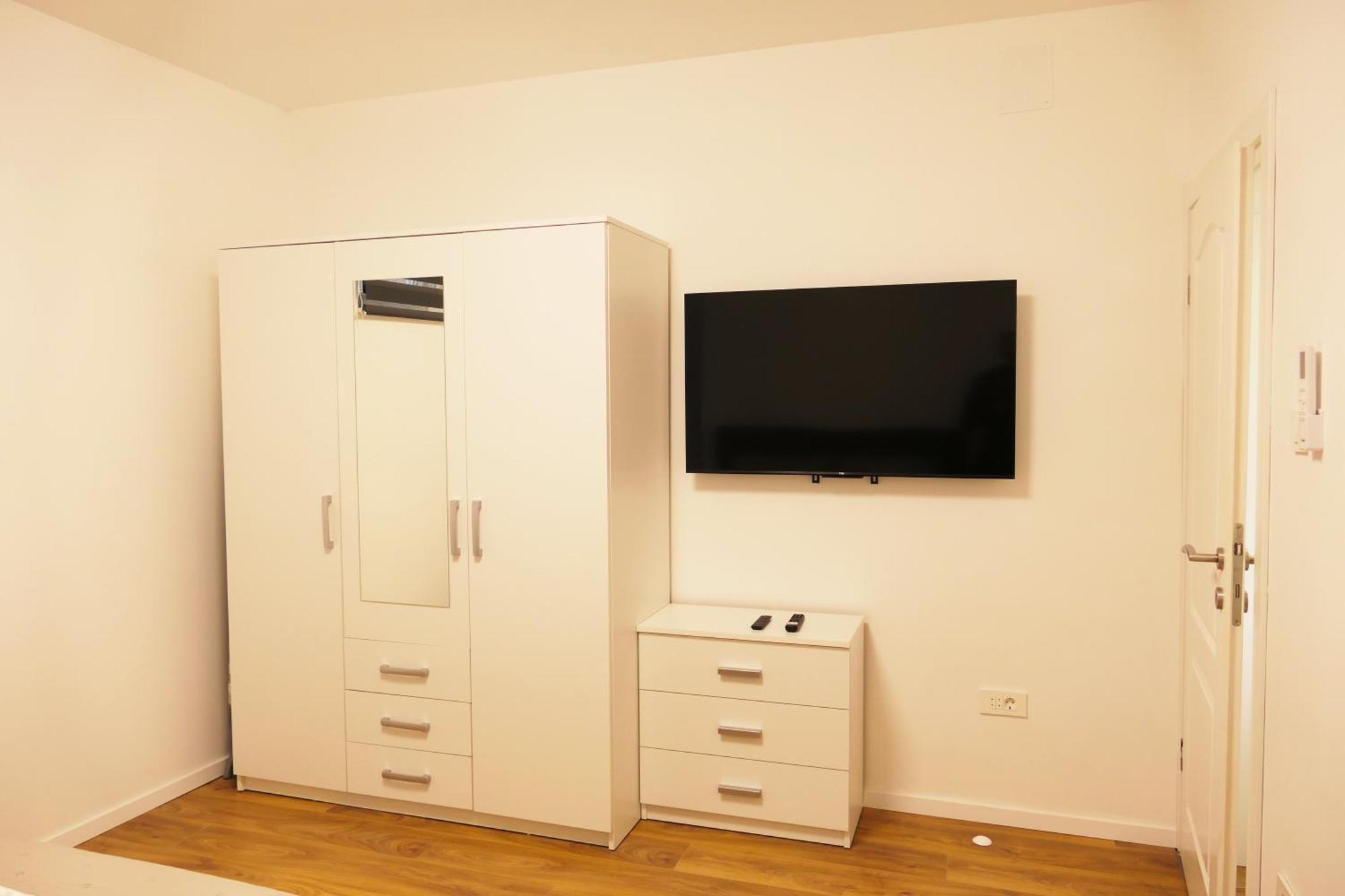 Apartmani Bura ซริกเวนิซา ภายนอก รูปภาพ
